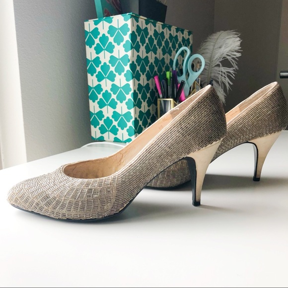 Vintage ❄️GLASS SLIPPERS❄️ - Picture 7 of 8